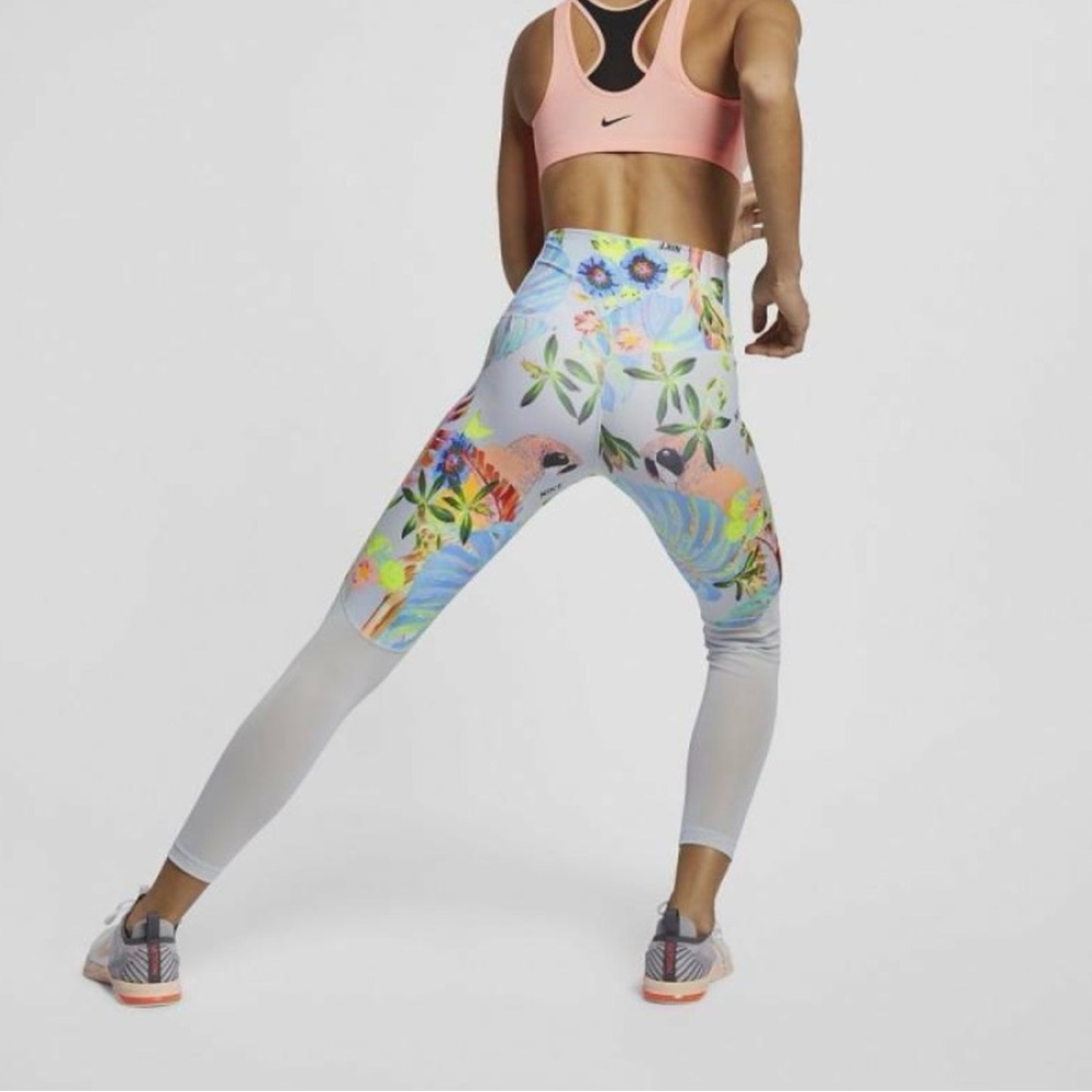 Nike Women’s Floral High-Waist 7/8 Leggings - Gray & Multicolor